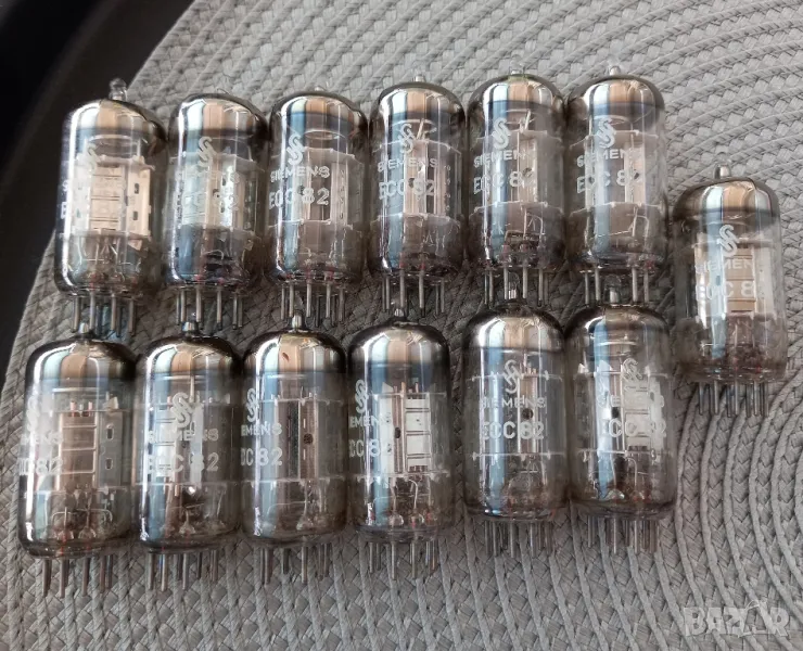 Радио лампи ЕСС82, снимка 1