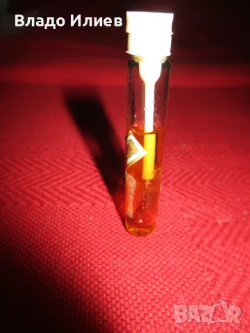 Одеколон/парфюм/ „Червена роза“ винтидж от 1959 г., снимка 2 - Дамски парфюми - 36326188