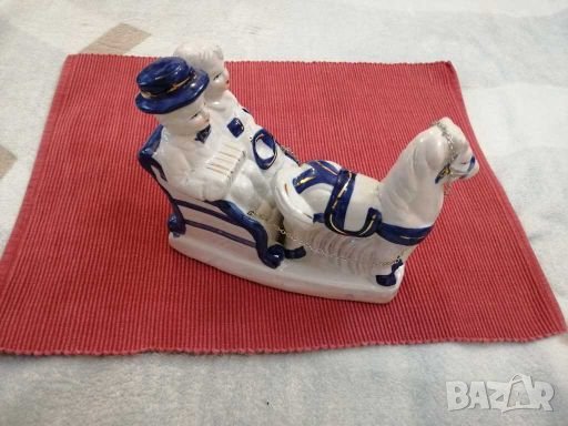 Порцеланова статуетка. , снимка 3 - Антикварни и старинни предмети - 28404587