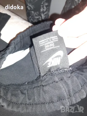 Долнище nike , снимка 2 - Детски анцузи и суичери - 48538561