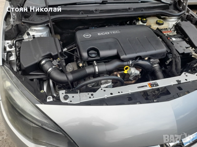 Opel Astra Sport Tourer 1.7 CDTI 110k.c, снимка 6 - Автомобили и джипове - 52023093