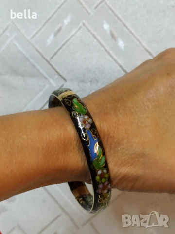 Винтидж гривна инкрустирана с клетъчен златен емайл -клоазоне и флорални орнаменти отвътре и отвън,, снимка 6 - Гривни - 51227005