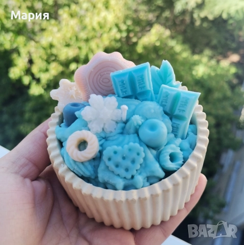 Коледни торти и мъфини свещи , снимка 10 - Декорация за дома - 52248494