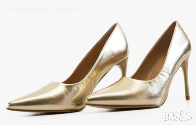 Обувки на ток, златни