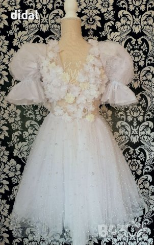 Официална рокля с перли и 3д цветя 