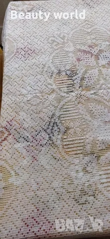 Покривка за маса бежов цвят, снимка 4 - Покривки за маси - 49690632