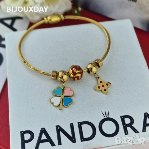 гривна ван Клийф с детелина от медицинска стомана с 18 карата златно покритие