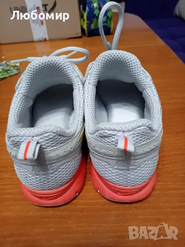 Маратонки NIKE номер 41, снимка 3 - Маратонки - 53490609