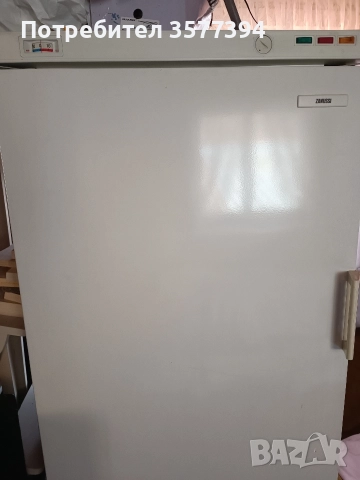 Голям вертикален фризер ZANUSSI 