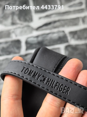 Tommy Hilfiger чанта тип несесер , снимка 3 - Чанти - 52826192