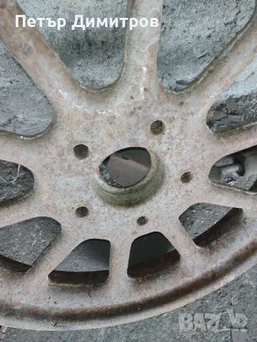 Антика-винтидж автомобилна джанта, снимка 4 - Антикварни и старинни предмети - 49831828