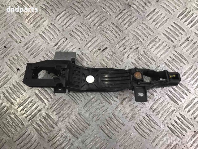 Предна дясна основа дръжка Mazda 2,2009г.