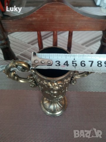 Продавам старинен, красив релефен бокал(ваза,чаша).Германия., снимка 6 - Колекции - 43592936