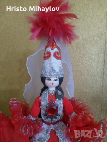 Сувенирна казахстанска национална кукла, снимка 2 - Декорация за дома - 51368977