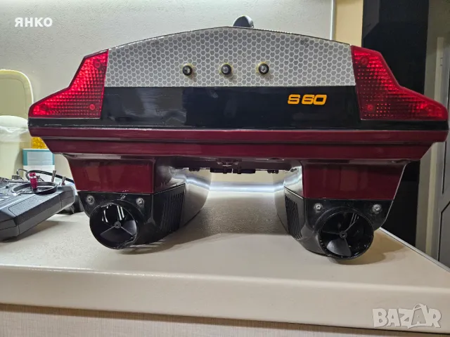 Лодка за захранка, снимка 9 - Стръв и захранки - 49375971