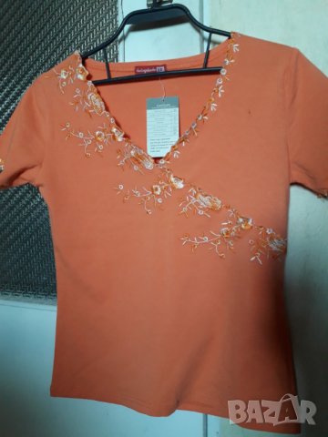 Дамска оранжева блуза с бродирани ивици, снимка 2 - Тениски - 29020791
