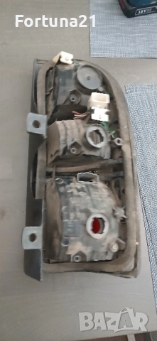 Toyota Land Cruiser - орижинален ляв стоп, снимка 2 - Части - 51786665