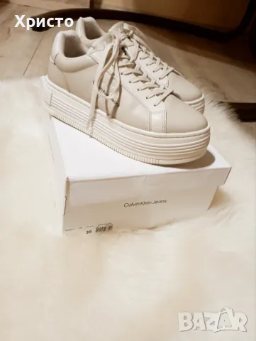 Дамски обувки номер39 Calvin Klein, снимка 4 - Маратонки - 47582207