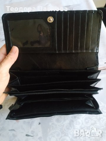 Дамско портмоне, снимка 3 - Портфейли, портмонета - 34632922