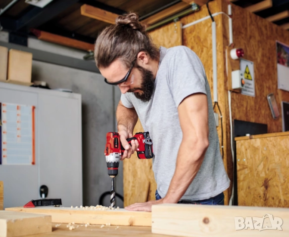 Нова акумулаторна бормашина Einhell TE-CD 18/2 със зарядно и батерия, снимка 8 - Бормашини - 52906439