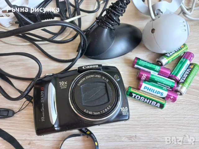 Комплект фотоапарат Канон +микрофони ,зарядно и камери -работещи