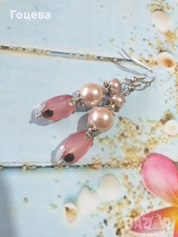 Нежни обици във Викториански стил с кристални розови перли и елементи в цвят сребро, снимка 4 - Обеци - 33588480