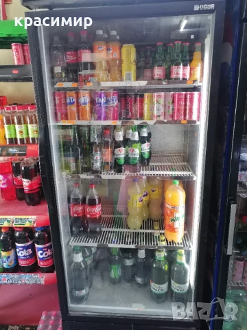 фертикална витрина за бира и безалкохолни