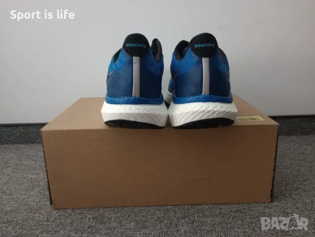 Saucony Обувки за бягане Triumph 19, 44 EU, снимка 3 - Спортни обувки - 49097512