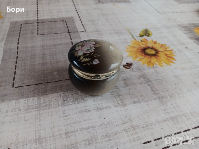 Стара кръгла мраморна кутия, снимка 6 - Декорация за дома - 43341102