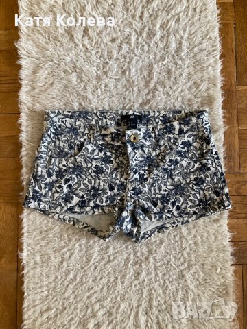 Нови дамски къси гащи H&M S, снимка 1 - Къси панталони и бермуди - 36789975