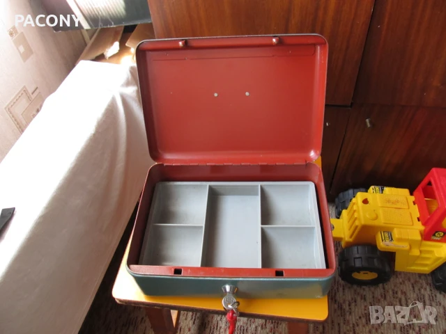 касичка КАСА Сейф    с два ключа  IGROLUX, снимка 3 - Други - 51314675