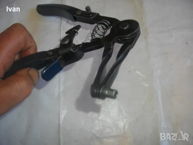 BELZER 135033 Оригинални Немски Професионални Клещи за водни съединения скоби на маркучи 255 мм, снимка 15 - Клещи - 47459475