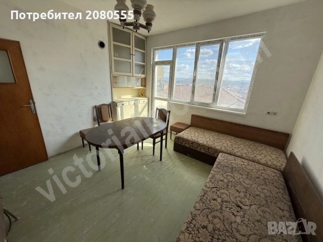 Просторен етаж с гараж, склад, сутерен и таван!, снимка 6 - Етаж от къща - 51962578