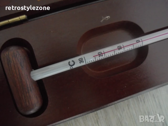 № 8122 стар термометър за вино - с кутия от дърво , снимка 2 - Други ценни предмети - 50839993