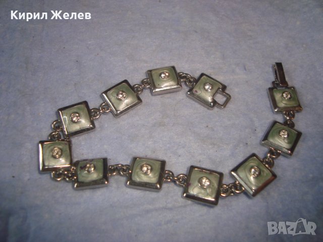 ПОСРЕБРЕНА КРАСИВА МОДНА ЕМАЙЛИРАНА АРТ ГРИВНА с ФАСЕТИРАНИ ЦИРКОНИ 10008, снимка 4 - Гривни - 37076058