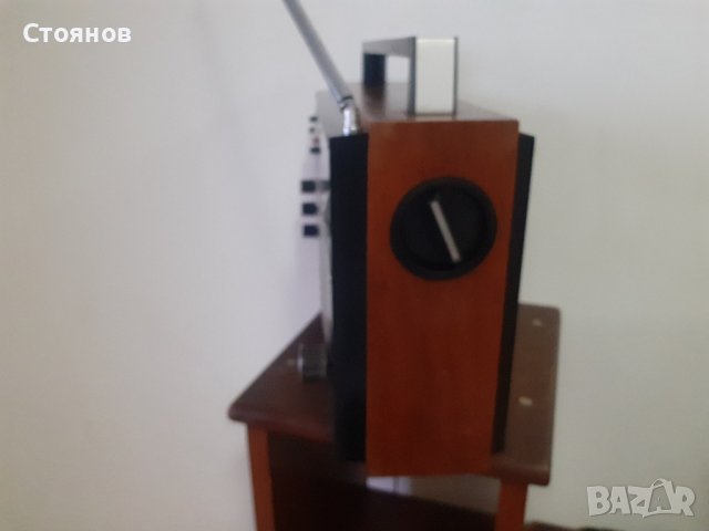 Радио SELENA B-211  СССР, снимка 4 - Радиокасетофони, транзистори - 43155059