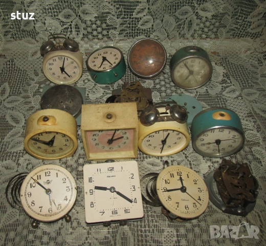 Механични будилници "Севани" и "Ереванский" за реставрация, или за части, сет 14 бр., снимка 2 - Антикварни и старинни предмети - 53398980