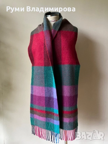 Мъжки, кариран шал, John Hanly от 100 % агнешка  вълна, с етикет, снимка 2 - Шалове - 48713952