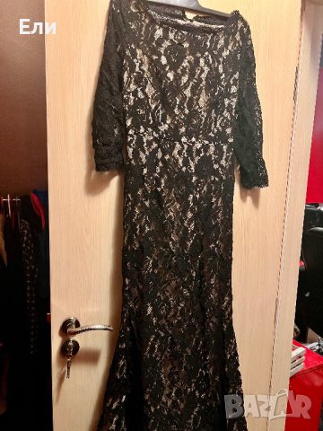 Дантелена дълга рокля