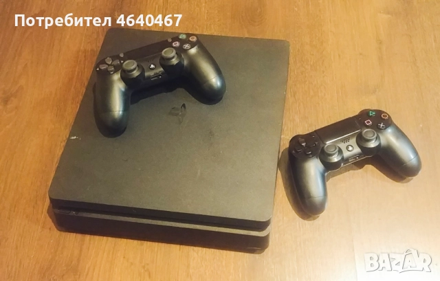 PS4 Slim - диск 500 GB. + 2 контролера. (230 лв.) и PS4 Pro - диск 1 TB + 2 контролера (340 лв.), снимка 1