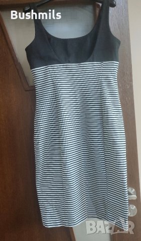 Рокля ,еластична,плътна материя.Дължина 76 см.