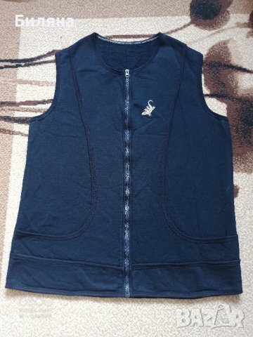 Тъмносин елек с големи джобове, бродерия на варан отпред и отзад, снимка 2 - Елеци - 44130774