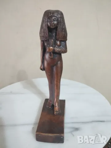Бронзова статуетка-Клеопатра
