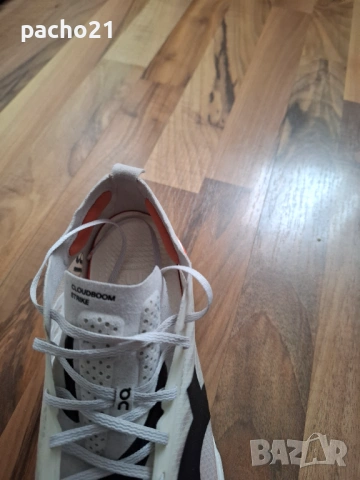 ON Running Cloudboom Strike , снимка 11 - Маратонки - 53456183