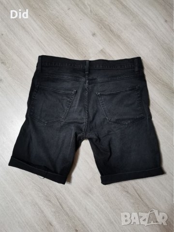 Къси панталони Carhartt, снимка 4 - Къси панталони - 33611578