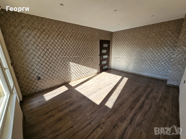 Давам под наем тристаен необзаведен 60кв.м.  ул. Царевец, снимка 6 - Апартаменти - 53261582