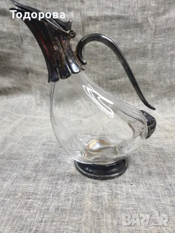 Кристален италиански декантер с посребрен обков във форма на патица RCR