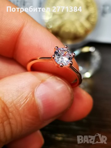 Дамски пръстен със камък Сваровски от медицинска стомана , снимка 2 - Пръстени - 37829693