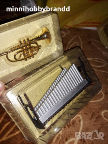  Музикални инструменти Акордеони Пиано Тромпет Виола Барабан Тарамбука Цигулка Хармоника , снимка 12 - Акордеони - 52436337