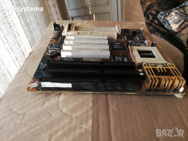 Дънна платка Intel PCIset SB82437VX SB82371SB V1.4 Socket 7, снимка 4 - Дънни платки - 36726154
